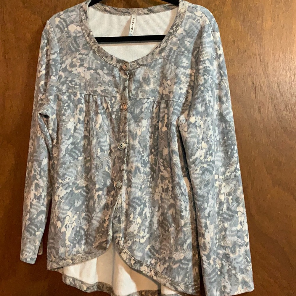 Cubism Size XL Gray Feather Patterned Thermal Style Cardigan